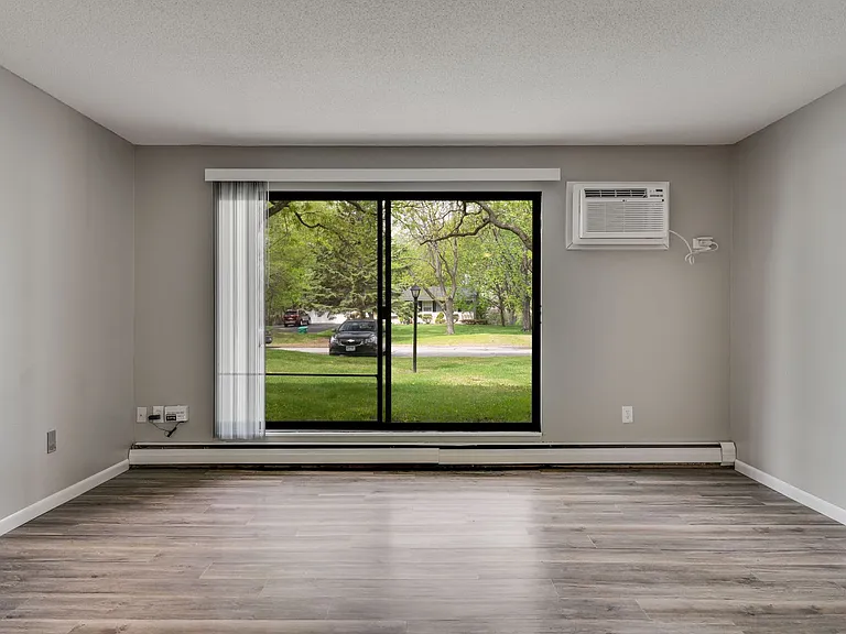 Garden Oaks Apartments — Photo 76
