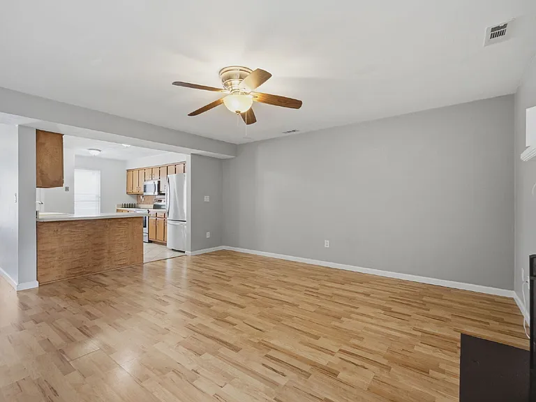 5475 Davis Way — Photo 9