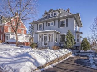 2124 E 3rd St, Duluth, MN 55812