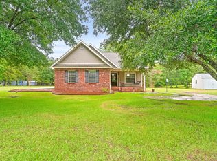 23 N Speed Ln, Poplarville, MS 39470
