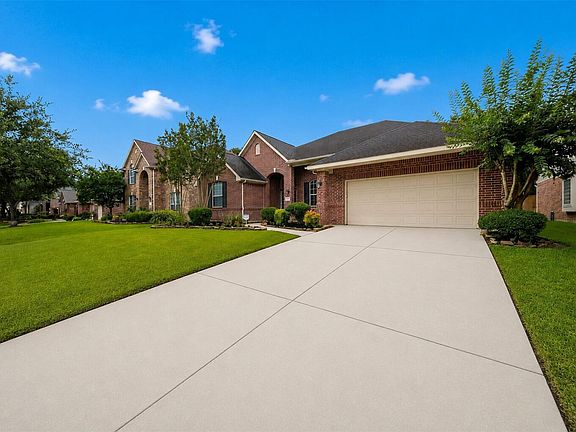 2nd image of 6615 Greencreek Meadows Ln