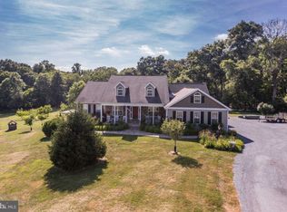 19995 Colchester Rd, Purcellville, VA 20132