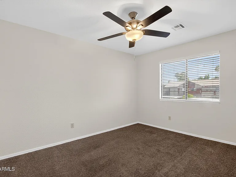 16033 N 25th St #207 — Photo 17
