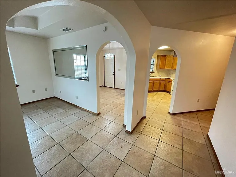 3102 Gabriel St — Photo 5