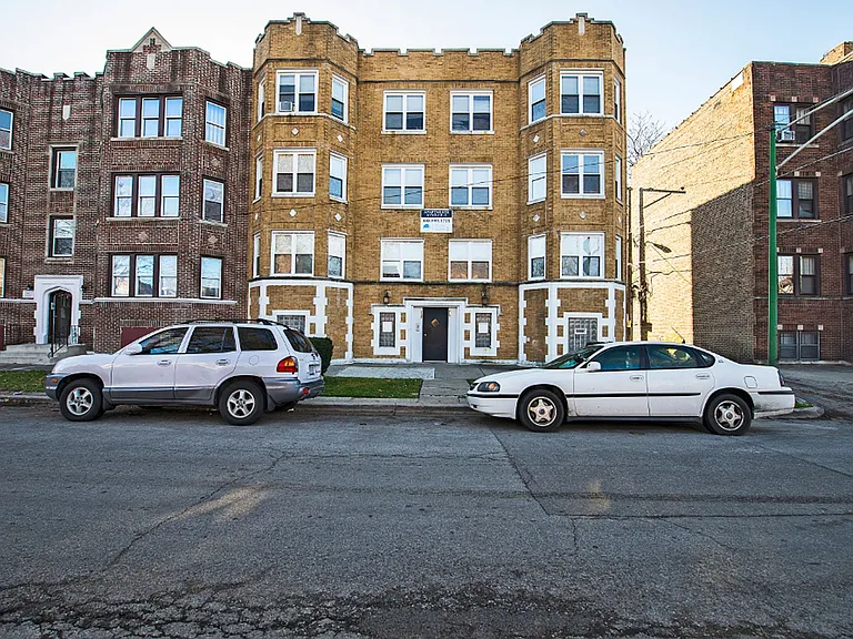 215 E 68th — Photo 1