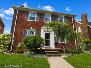 2212 22nd St, Wyandotte, MI 48192
