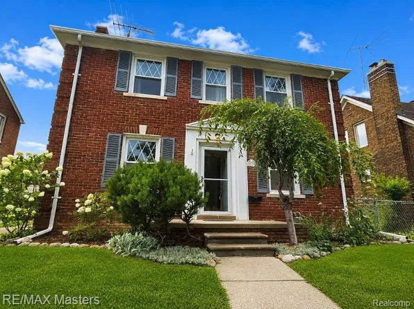 2212 22nd St, Wyandotte, MI 48192