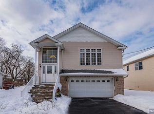 13-14 6th St, Fair Lawn, NJ 07410