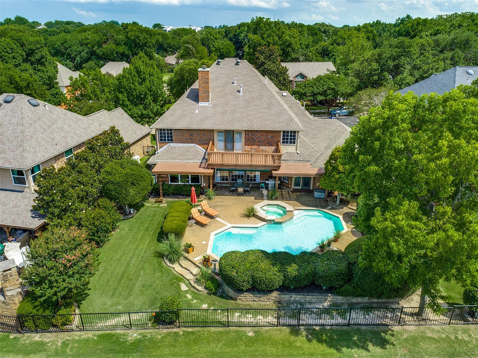 2712 Brookside Ln