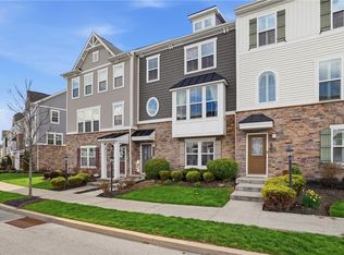 308 Cross Creek Dr, Cranberry Township, PA 16066