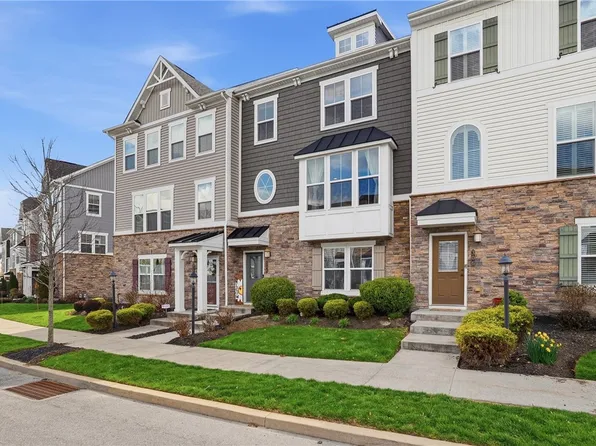 308 Cross Creek Dr, Cranberry Township, PA 16066