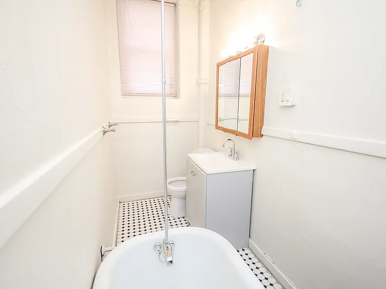 Santa Rosa Apartments — Photo 41