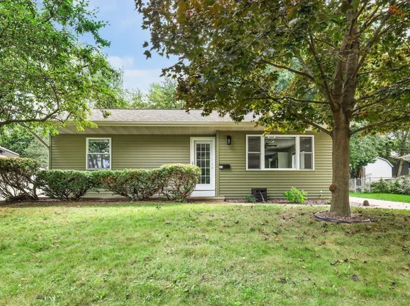 13 Arizona Cir, Madison, WI 53704
