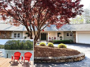 91 Island View Ct, Mill Spring, NC 28756