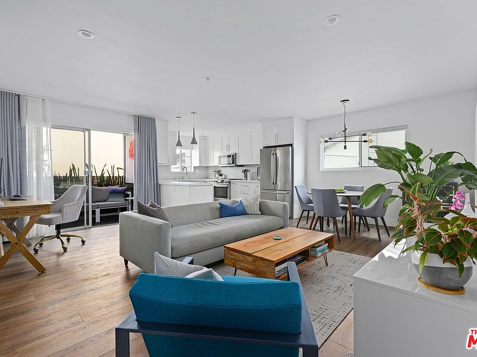 1st image of 837 10th St APT 10