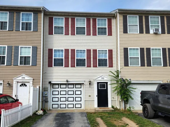 192 Topaz Ln, Inwood, WV 25428