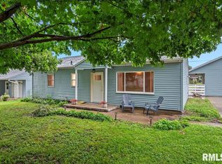 1028 N State St, Lincoln, IL 62656