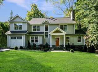 22 Fairview Rd, Scarsdale, NY 10583