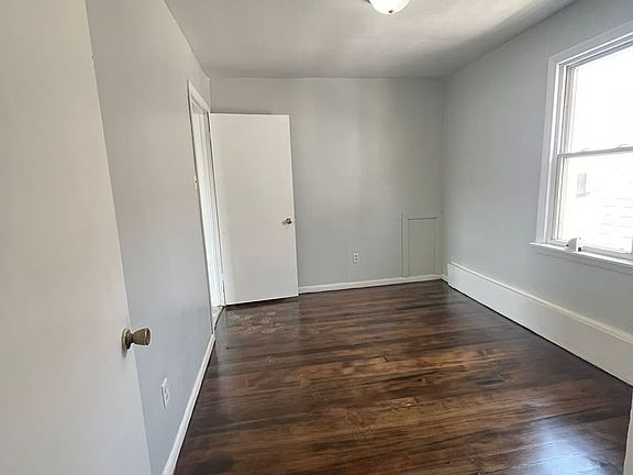4th image of 4924 Walsh Ave APT 2