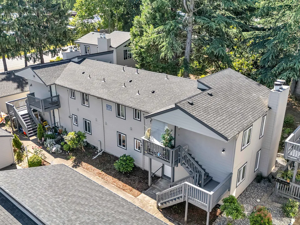 7212 NE 16th Ave #703