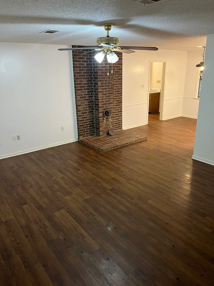 Building Photo - 2271 Plum Point Cv S