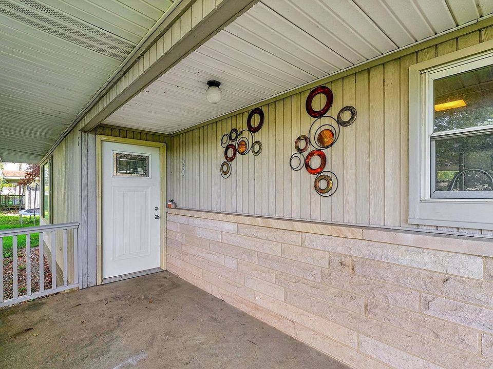 20 Westwood St, Weldon, IL 61882 Zillow
