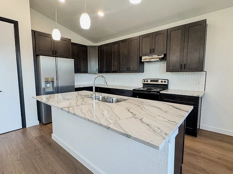 180 Zion Rd — Photo 8