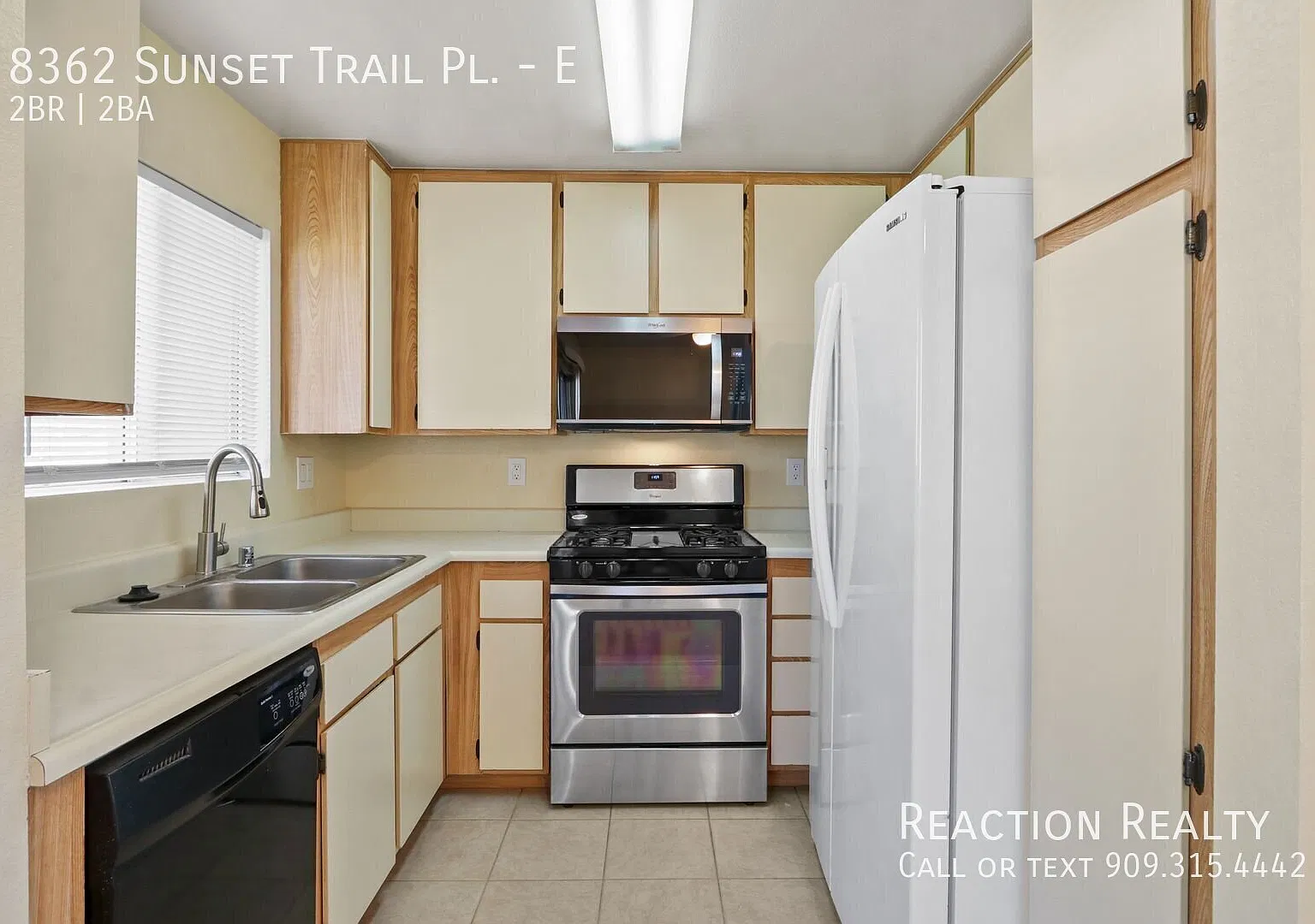 Stunning Townhome-Style Living in Meadow Wood Village- 2 bedroom 2 bath — Photo 4