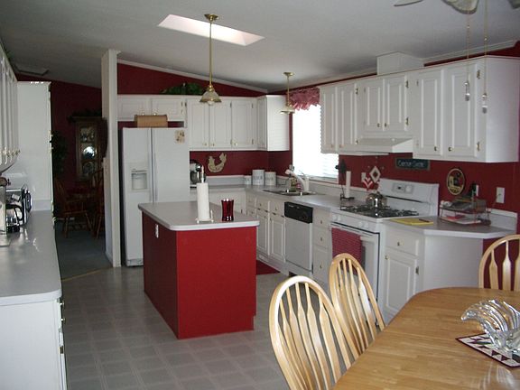 Lots of Cabinet Space