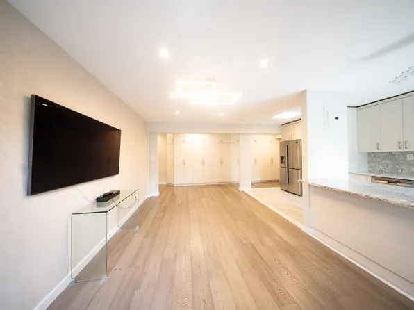 2569 West Second Street image 4 of 43