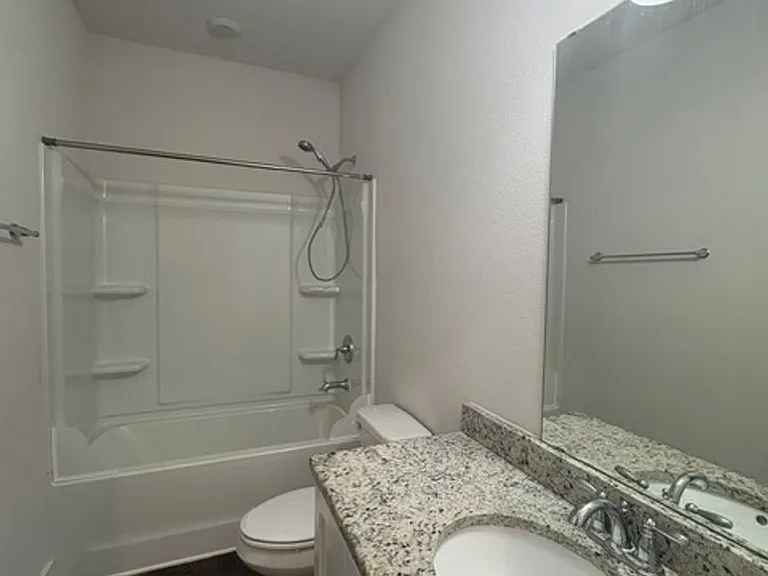 1114 Shoal River Dr — Photo 15