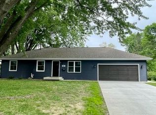 936 28th St NW, Rochester, MN 55901