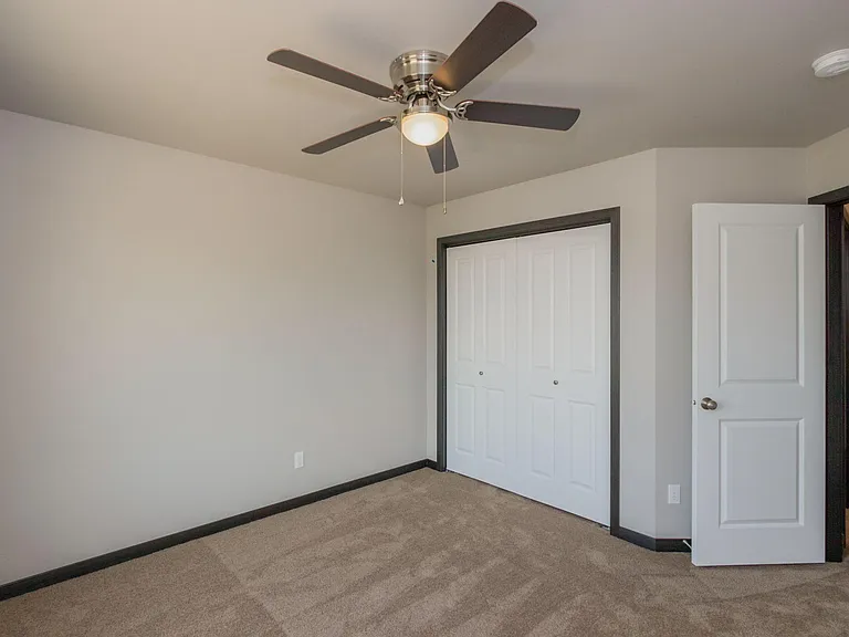 109 Madison Ln — Photo 20