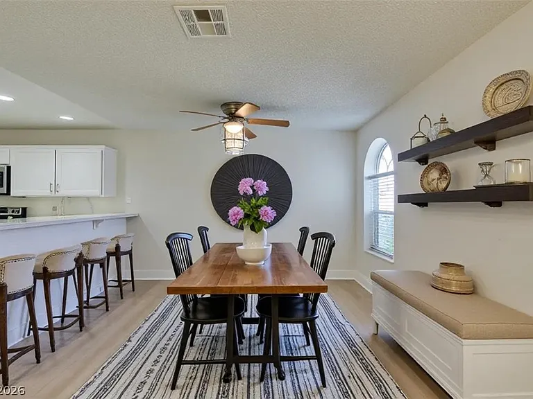 1800 Edmond St #124 — Photo 23