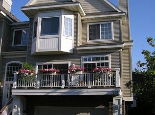 208 Christenson Way NE, Fridley, MN 55432