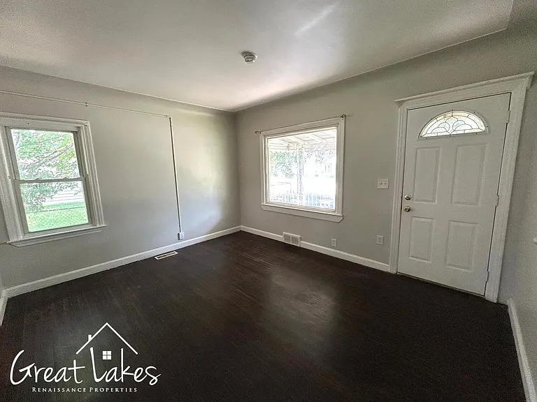 11493 Maxwell Ave — Photo 12
