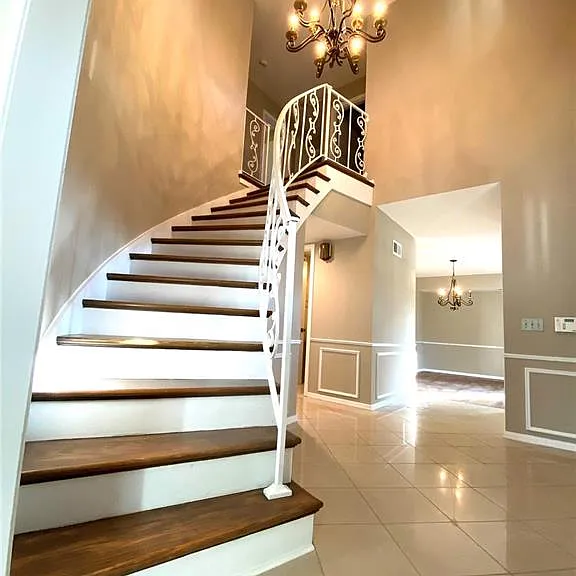 54 Morwood Ln — Photo 2