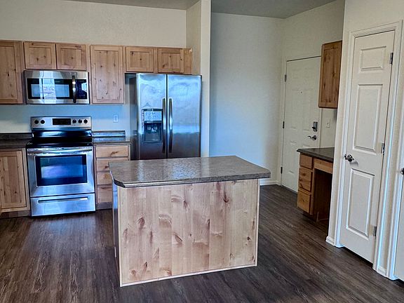 5th image of 11371 Arbor St #D-104