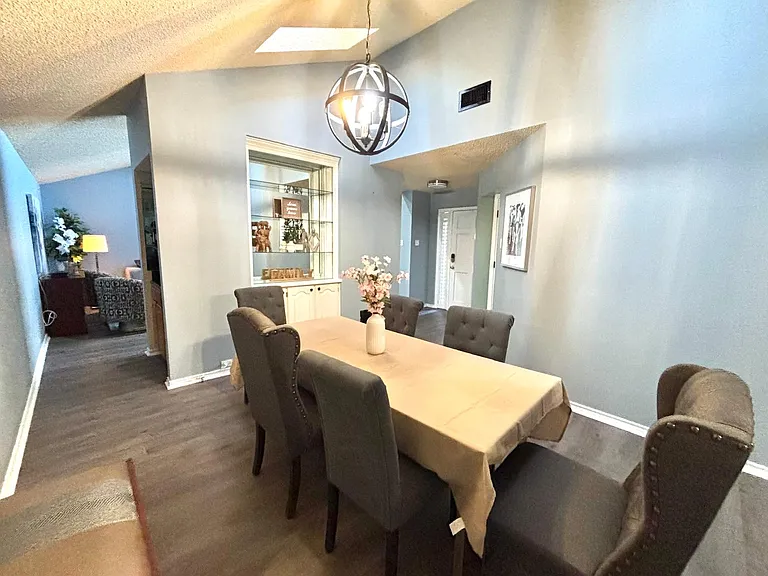 3315 Scarlet Oak Ct — Photo 4