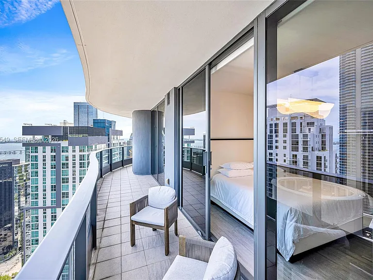 1000 Brickell Plz #4601 — Photo 41