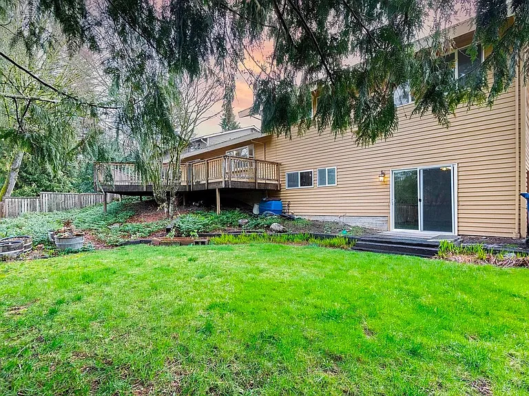 15618 SE Fairwood Blvd — Photo 17