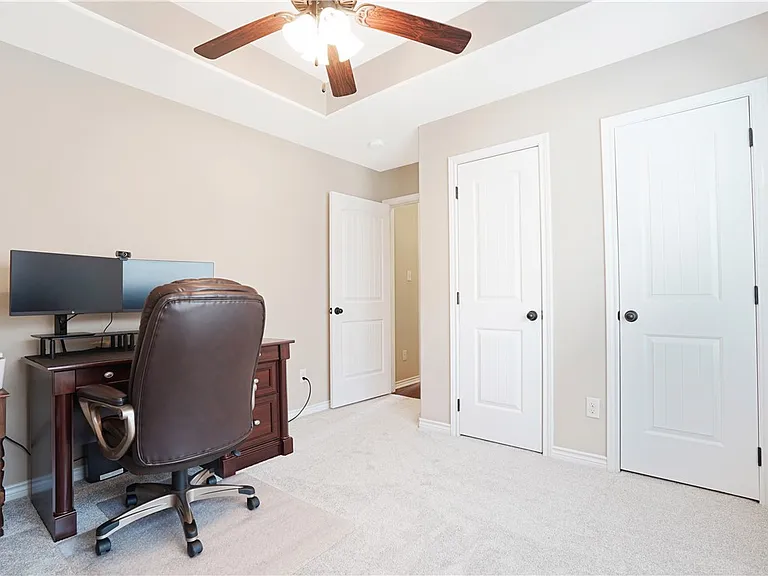 2524 Warkworth Ln — Photo 19