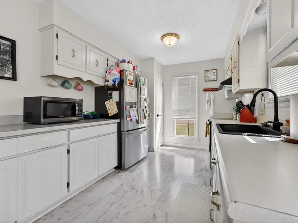 7200 Lamesa Ln, Memphis, TN 38133