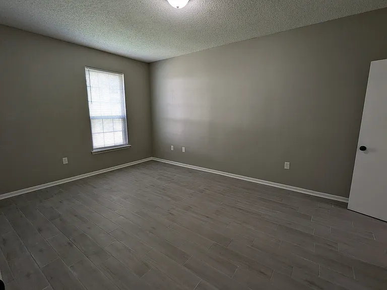 1839 Tyler St #12 — Photo 7