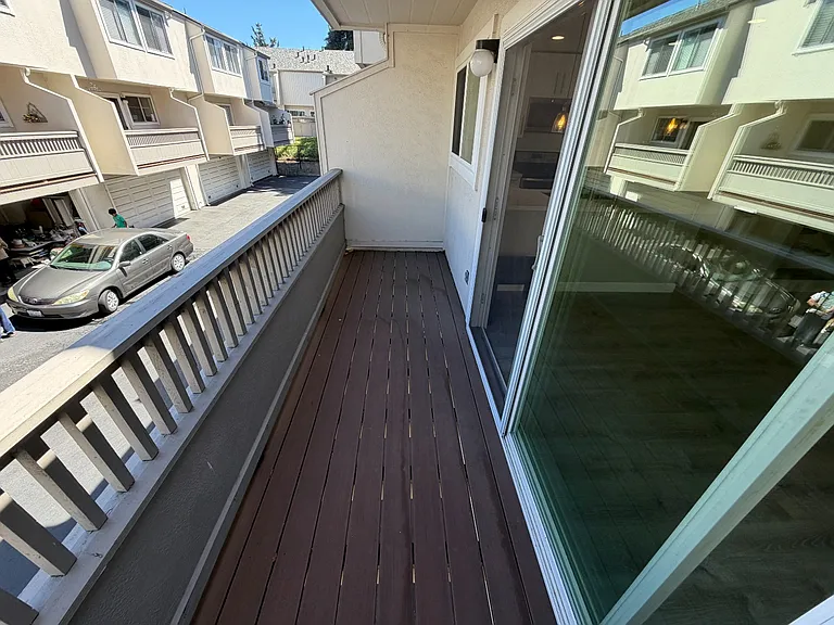 618 S Fair Oaks Ave — Photo 9