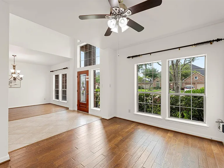 3814 Hunters Gate Ct — Photo 5