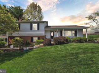 716 Woodside Dr, Westminster, MD 21157