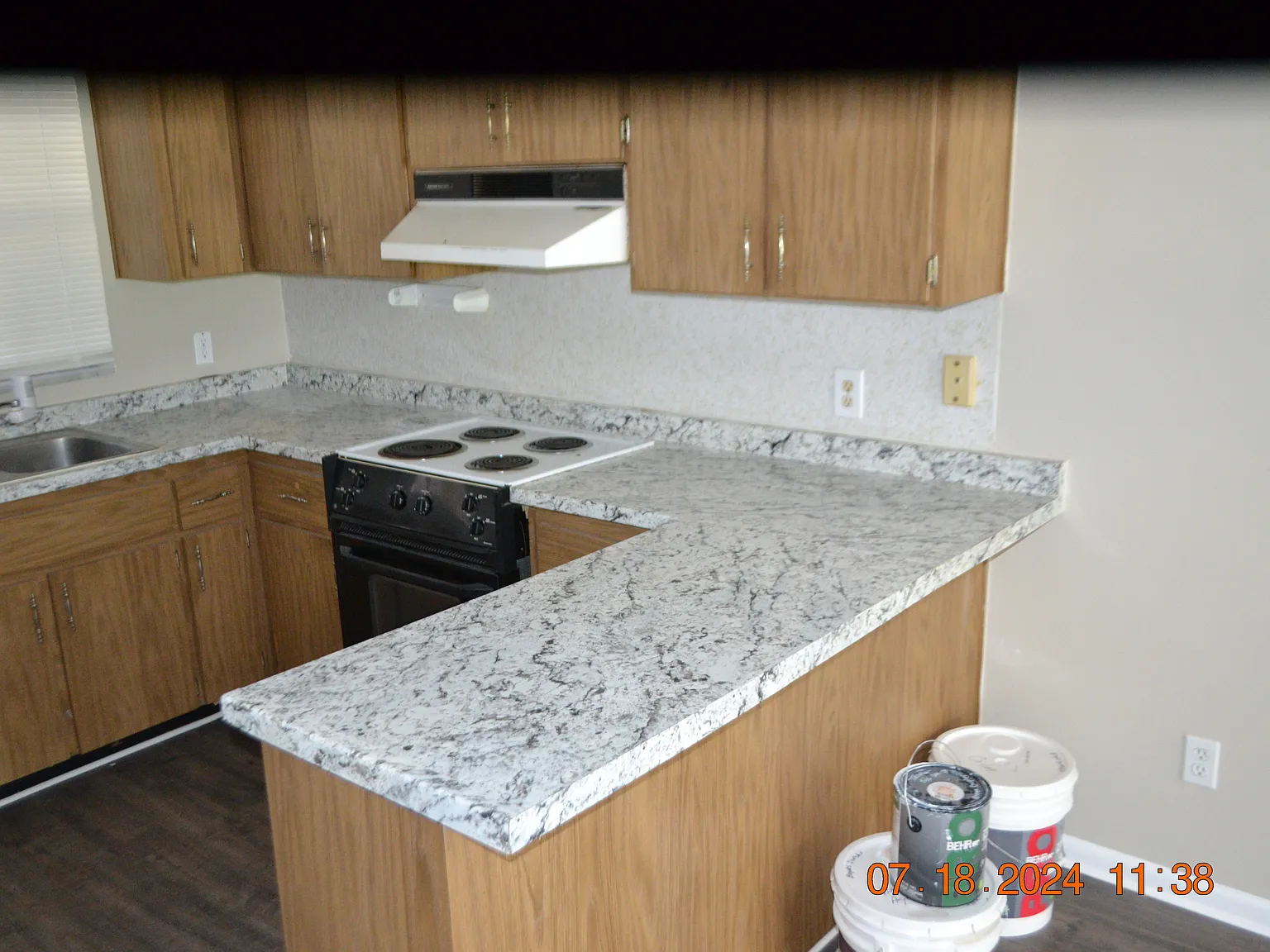 2 bed, 750 sqft, $1,695 — Photo 3
