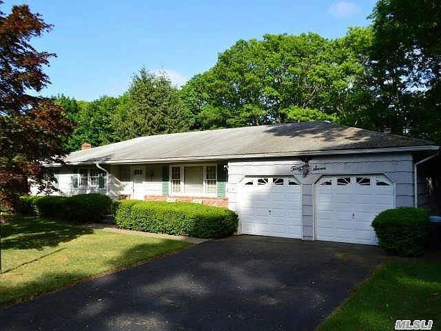 1st image of 37 Whitewood Dr