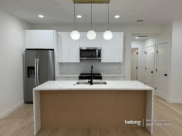 43 Withington St #4 — Photo 4